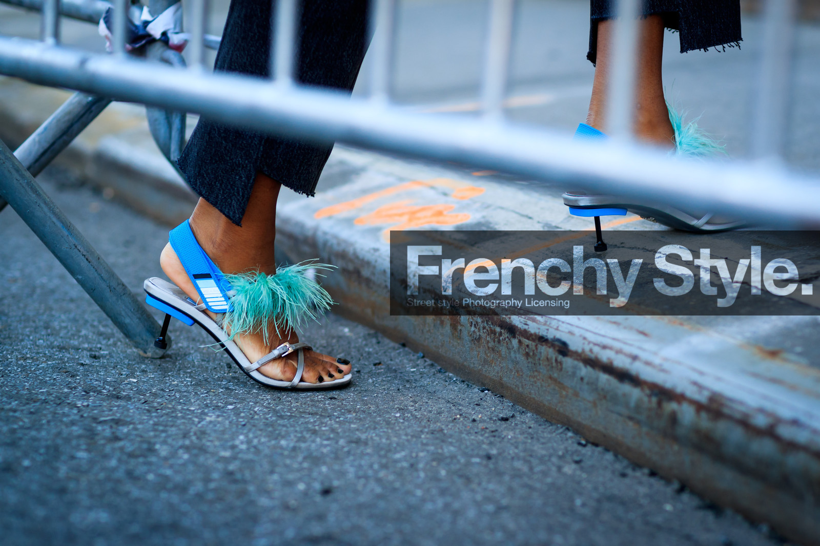 atmosphere details, detail, fashion week, feathers, frenchystyle, FW, grey shoes, high heels, horizontal, jonathan paciullo, leather shoes, NEW YORK, NYFW, prada, SPRING SUMMER 2018, SS 18, street style