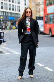 erika boldrin, black jacket, black pants, black suits, floral printed top, turtleneck top, multicolor top, aviator sunglasses, metalic frame sunglasses, smoked sunglasses, animal skin sandals, kaki leather sandals, fashion week, frenchystyle, FW, jonathan paciullo, street style, LFW, LONDON, AUTUMN WINTER 2020-2021, FALL WINTER 2020-2021, FW 20-21, vertical, full length