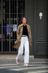 beige trench coat, white jacket, white sneakers, used jeans, flare jeans, PARIS, PFW, fashion week, frenchystyle, FW, jonathan paciullo, street style, SPRING SUMMER 2021, SS 21, vertical, full length, model