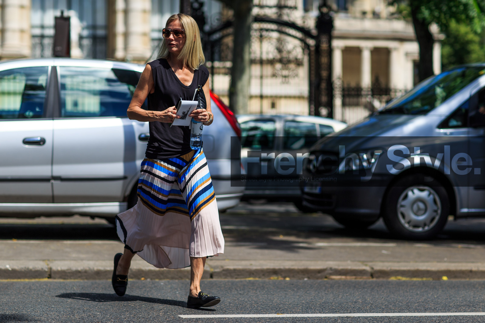 atmosphere details, black shoes, black tank top, fashion week, frenchystyle, full length, FW, graphic skirt, gucci, horizontal, jonathan paciullo, leather shoes, MENSWEAR, mocassins, PARIS, PFW, pink skirt, pleated skirt, printed skirt, SPRING SUMMER 2017, SS 17, street style, striped skirt, sunglasses