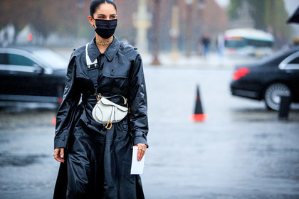 fiona zanetti, dior bag, dior strap bag, dior saddle bag, black leather jacket, belted jacket, long jacket, white leather bag, crossbody bag, dior necklace, multi necklace, multi chocker, chocker, choker necklace, green necklace, diamond necklace, round shape earrings, hoop earrings, covid face mask, fashion week, frenchystyle, FW, jonathan paciullo, street style, PFW, PARIS, SPRING SUMMER 2021, SS 21, horizontal, atmosphere details, detail