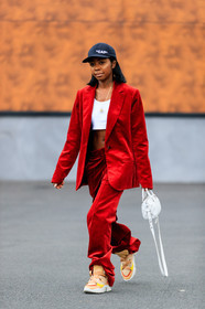 beige sneakers, black cap, blazer, chloé, crop top, graphic bag, leather bag, leather shoes, monogram, printed bag, red jacket, red pants, red suit, trousers, vêtements, white bag, white top, fashion week, frenchystyle, FW, jonathan paciullo, street style, PFW, PARIS, vertical, full length, AUTUMN WINTER 2018-2019, FALL WINTER 2018-2019, FW 18-19