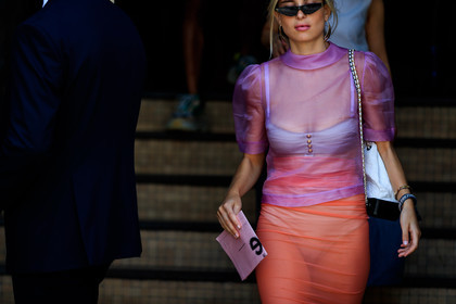 black and white bag, chanel handbag, earrings, leather bag, orange skirt, purple top, see through, sunglasses, fashion week, frenchystyle, FW, jonathan paciullo, street style, PFW, PARIS, atmosphere details, horizontal, detail, AUTUMN WINTER 2018-2019, FALL WINTER 2018-2019, FW 18-19, xnenia adonts