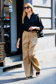 beige pants, black bag, black shirt, black shoes, graphic bag, leather bag, leather shoes, printed bag, sunglasses, trousers, fashion week, frenchystyle, FW, jonathan paciullo, street style, MFW, MILAN, SPRING SUMMER 2019, SS 19, vertical, full length