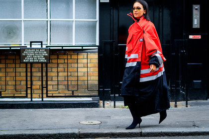 balenciaga, black boots, black shoes, graphic coat, leather shoes, printed coat, red coat, sunglasses, fashion week, frenchystyle, FW, jonathan paciullo, street style, LFW, LONDON, SPRING SUMMER 2019, SS 19, atmosphere details, horizontal, full length