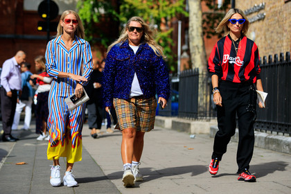 beige shorts, black pants, blue dress, blue jacket, burberry, checked, embroidered jacket, glitter, graphic dress, graphic shorts, graphic top, holli rogers, leather shoes, necklace, nike, off white, plaid, printed dress, printed shorts, printed top, red sneakers, red top, sequined jacket, shiny jacket, stripes, sunglasses, sweatpants, tartan, trousers, white sneakers, yellow, fashion week, frenchystyle, FW, jonathan paciullo, street style, LFW, LONDON, SPRING SUMMER 2019, SS 19, atmosphere details, horizontal, full length