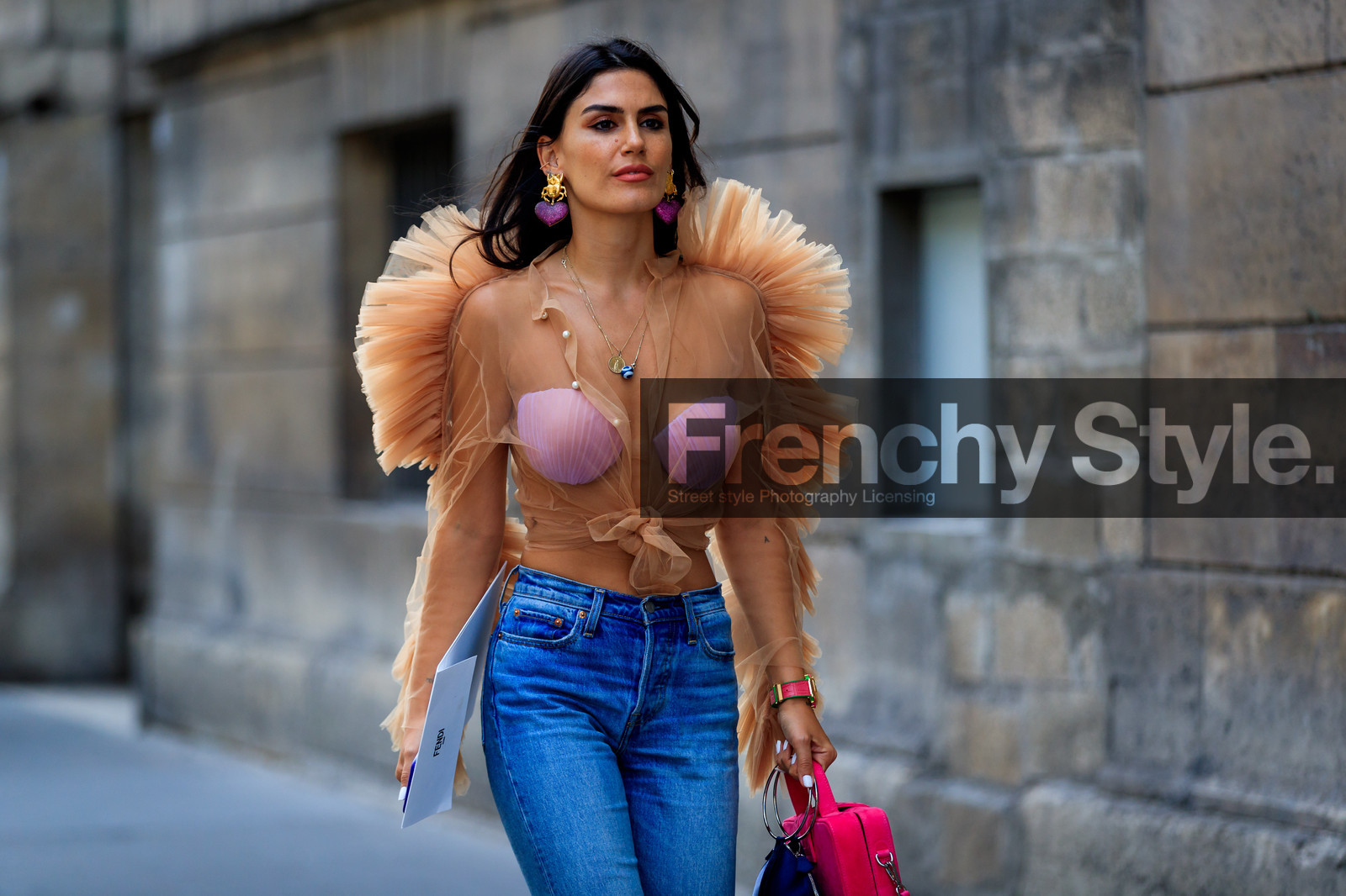 blue denim, denim pants, earrings, jeans, leather bag, levis, maison martin margiela, necklace, nude top, pink bag, ruffles, see through, trousers, tulle, PFW, fashion week, frenchystyle, FW, jonathan paciullo, street style, PARIS, horizontal, atmosphere details, detail, AUTUMN WINTER 2018-2019, FALL WINTER 2018-2019, FW 18-19