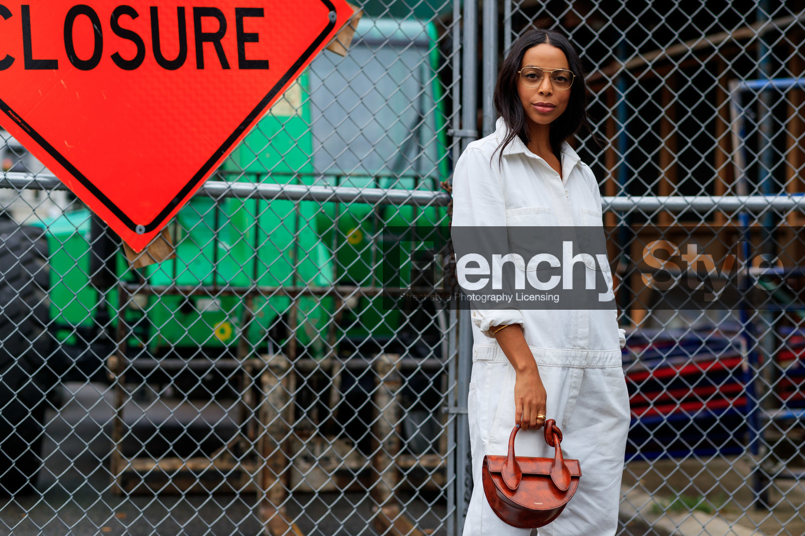 brown bag, denim jumpsuit, leather bag, trousers, white jumpsuit, fashion week, frenchystyle, FW, jonathan paciullo, street style, NEW YORK, NYFW, SPRING SUMMER 2020, SS 20, horizontal, atmosphere details, detail