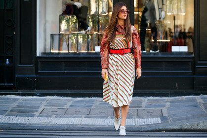 red blouse, red dress, red belt, red sunglasses, red leather belt, belted dress, sleeveless dress, striped dress, lavalliere collar, lurex blouse, cachemere printed blouse, white dress, green dress, orange dress, mid long dress, white leather boots, white leather shoes, low boots, low cowboy boots, floral printed blouse, PARIS, PFW, SPRING SUMMER 2020, SS 20, fashion week, frenchystyle, FW, jonathan paciullo, street style, horizontal, atmosphere details, full length