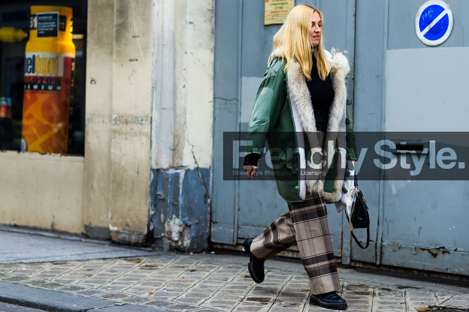 atmosphere details, AUTUMN WINTER 2016-2017, AW 16-17, black boots, black sweater, brown pants, checked pants, FALL WINTER 2016-2017, fashion week, frenchystyle, full length, FW, FW 16-17, green coat, green jacket, horizontal, jonathan paciullo, kaki coat, kaki jacket, leather boots, PARIS, PFW, plaid, printed pants, shearling, street style, striped pants, tartan, trousers, white fur
