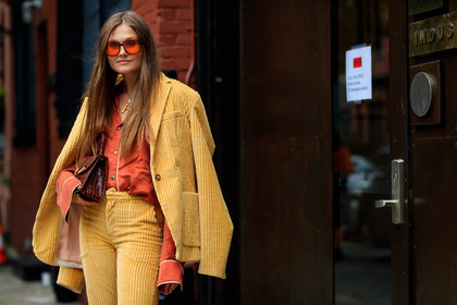 brown bag, corduroy, leather bag, orange shirt, over the shoulder, sunglasses, trousers, yellow jacket, yellow pants, yellow suit, street style, jonathan paciullo, FW, frenchystyle, fashion week, NYFW, NEW YORK, SPRING SUMMER 2019, SS 19, atmosphere details, horizontal, detail