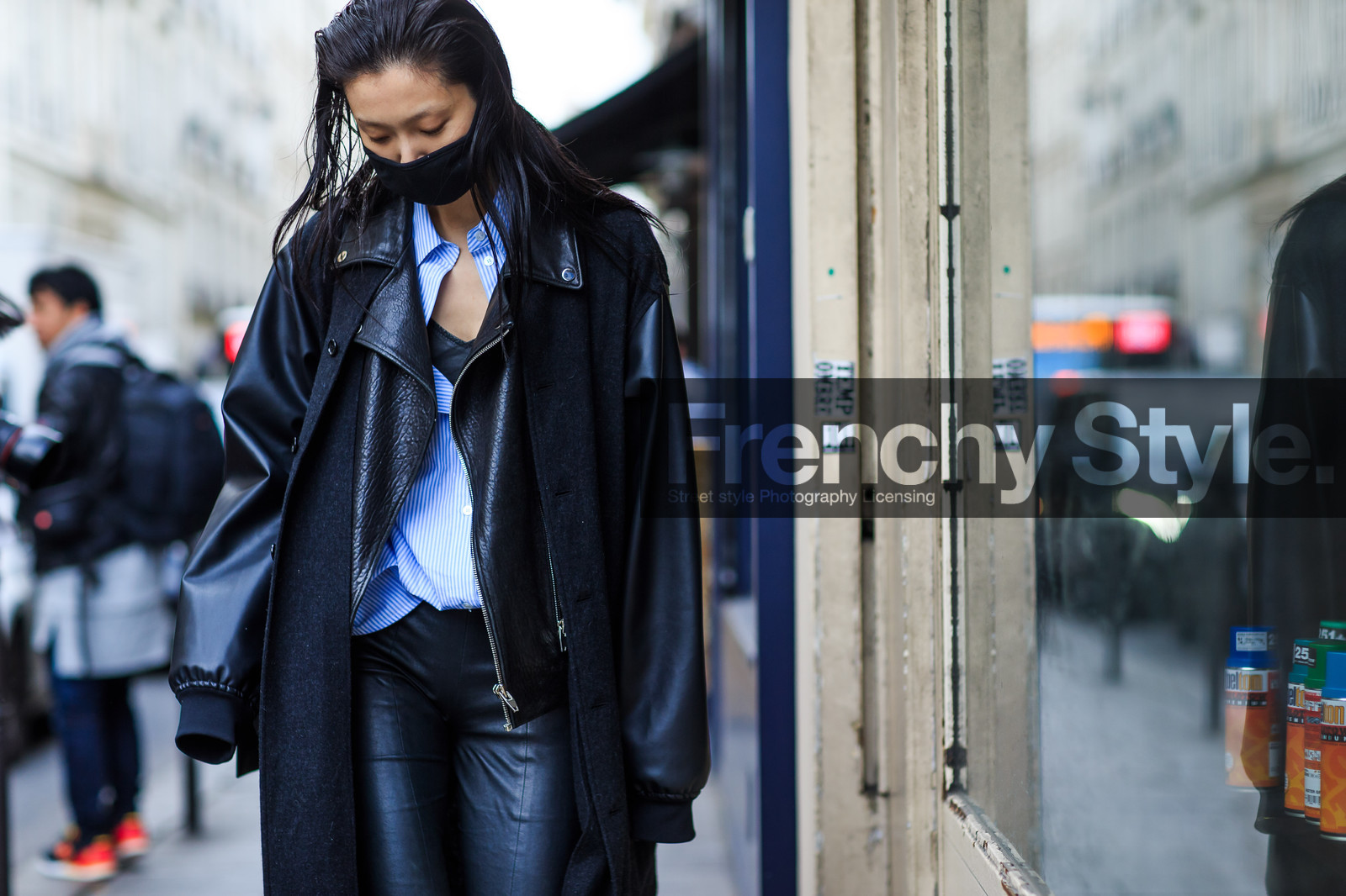atmosphere details, AUTUMN WINTER 2016-2017, AW 16-17, black coat, black jacket, black pants, black perfecto, blue shirt, comme des garçons, detail, FALL WINTER 2016-2017, fashion week, frenchystyle, FW, FW 16-17, graphic shirt, horizontal, jonathan paciullo, leather jacket, leather pants, leather perfecto, long hair, model, PARIS, PFW, street style, striped shirt, teddy jacket, tucked in