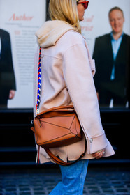 blue denim, camel bag, denim pants, jeans, leather bag, loewe, pink coat, sunglasses, trousers, fashion week, frenchystyle, FW, jonathan paciullo, street style, LFW, LONDON, AUTUMN WINTER 2019-2020, AW 19-20, FW 19-20, FALL WINTER 2019-2020, vertical, atmosphere details, detail
