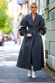grey coat, grey dress, dress coat, belted coat, belted dress, long coat, crossbody bag, light pink bag, light pink leather bag, mini bag, fendi bag, fendi coat, fendi boots, diamond earrings, round shape earrings, celine earrings, golden chain strap bag, white leather boots, oversize shoulder, caro daur, fashion week, frenchystyle, FW, jonathan paciullo, street style, MFW, MILAN, SPRING SUMMER 2021, SS 21, vertical, full length