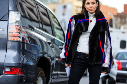 atmosphere details, AUTUMN WINTER 2016-2017, AW 16-17, black denim, black fur, denim pants, detail, FALL WINTER 2016-2017, fashion week, frenchystyle, fur jacket, FW, FW 16-17, horizontal, jeans, jonathan paciullo, NEW YORK, NYFW, printed jacket, street style, striped jacket, trousers, turtleneck sweater, white sweater, woman