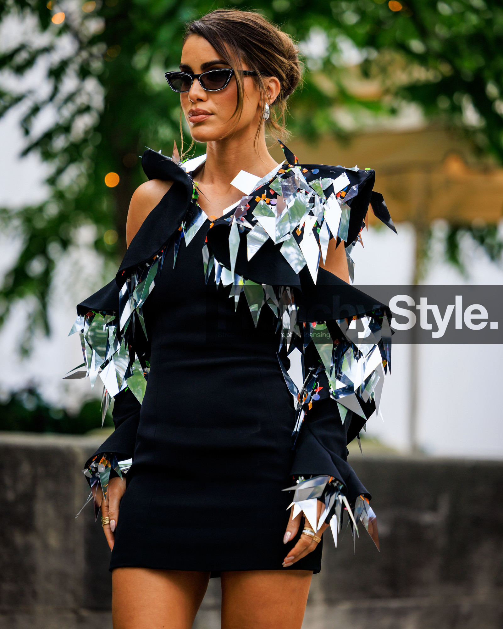 fashion week, frenchystyle, FW, jonathan paciullo, street style, PFW, PARIS, FW 23-24, FALL WINTER 2023-2024, AUTUMN WINTER 2023-2024, HAUTE COUTURE, vertical, atmosphere details, detail