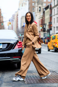 camel jacket, camel pants, eva chen, leather shoes, louis vuitton, max mara, trousers, white sneakers, frenchystyle, jonathan paciullo, street style, NYFW, NEW YORK, AUTUMN WINTER 2019-2020, AW 19-20, FALL WINTER 2019-2020, FW 19-20, fashion week, FW, vertical, full length