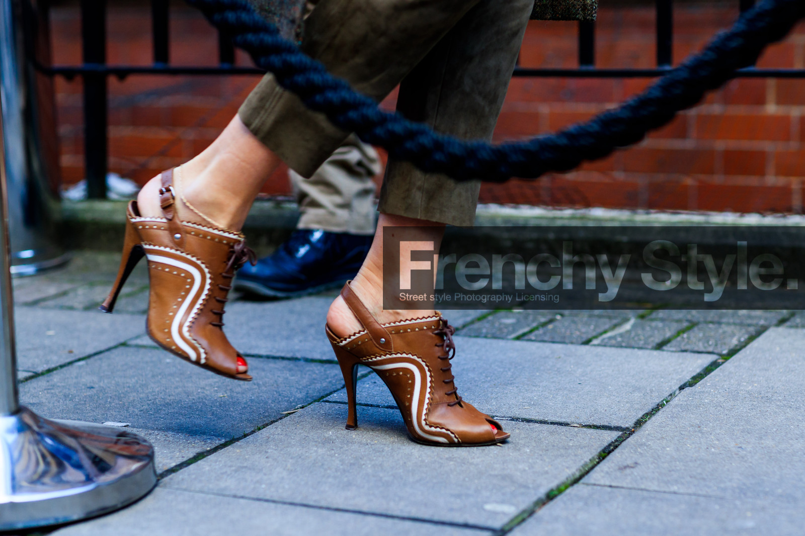 atmosphere details, AUTUMN WINTER 2017-2018, AW 17-18, brown shoes, detail, FALL WINTER 2017-2018, fashion week, frenchystyle, FW, FW 17-18, high heels, horizontal, jonathan paciullo, leather pants, leather shoes, LFW, LONDON, sarah rutson, street style, trousers