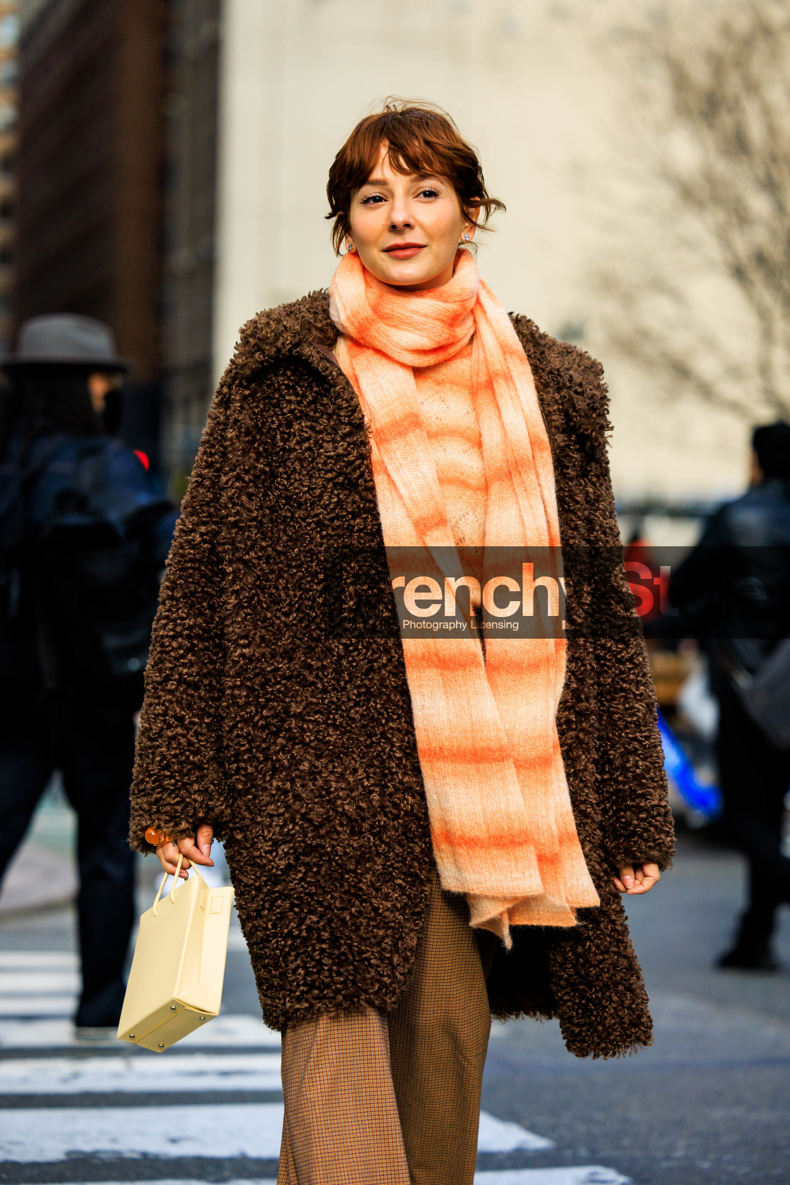 orange plaid scarf, brown curly sheep coat, mini beige tote bag, alyssa coscarelli, fashion week, frenchystyle, FW, jonathan paciullo, street style, NYFW, NEW YORK, AUTUMN WINTER 2022-2023, FALL WINTER 2022_2023, FW 22-23, vertical, atmosphere details