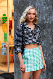 black jacket, white jacket, black and white jacket, checked jacket, checked skirt, cropped jacket, houndstooth printed jacket, fringe jacket, light green skirt, mini skirt, street style, jonathan paciullo, FW, frenchystyle, fashion week, MFW, MILAN, SPRING SUMMER 2021, SS 21, vertical, detail, model