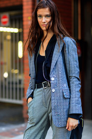 atmosphere details, black bag, black sweater, blazer, checked jacket, checked pants, checked suit, detail, fashion week, frenchystyle, FW, graphic jacket, graphic pants, graphic suit, grey jacket, grey pants, grey suit, jonathan paciullo, leather bag, LFW, LONDON, model, plaid, printed jacket, printed pants, printed suit, SPRING SUMMER 2018, SS 18, street style, tartan, trousers, vertical