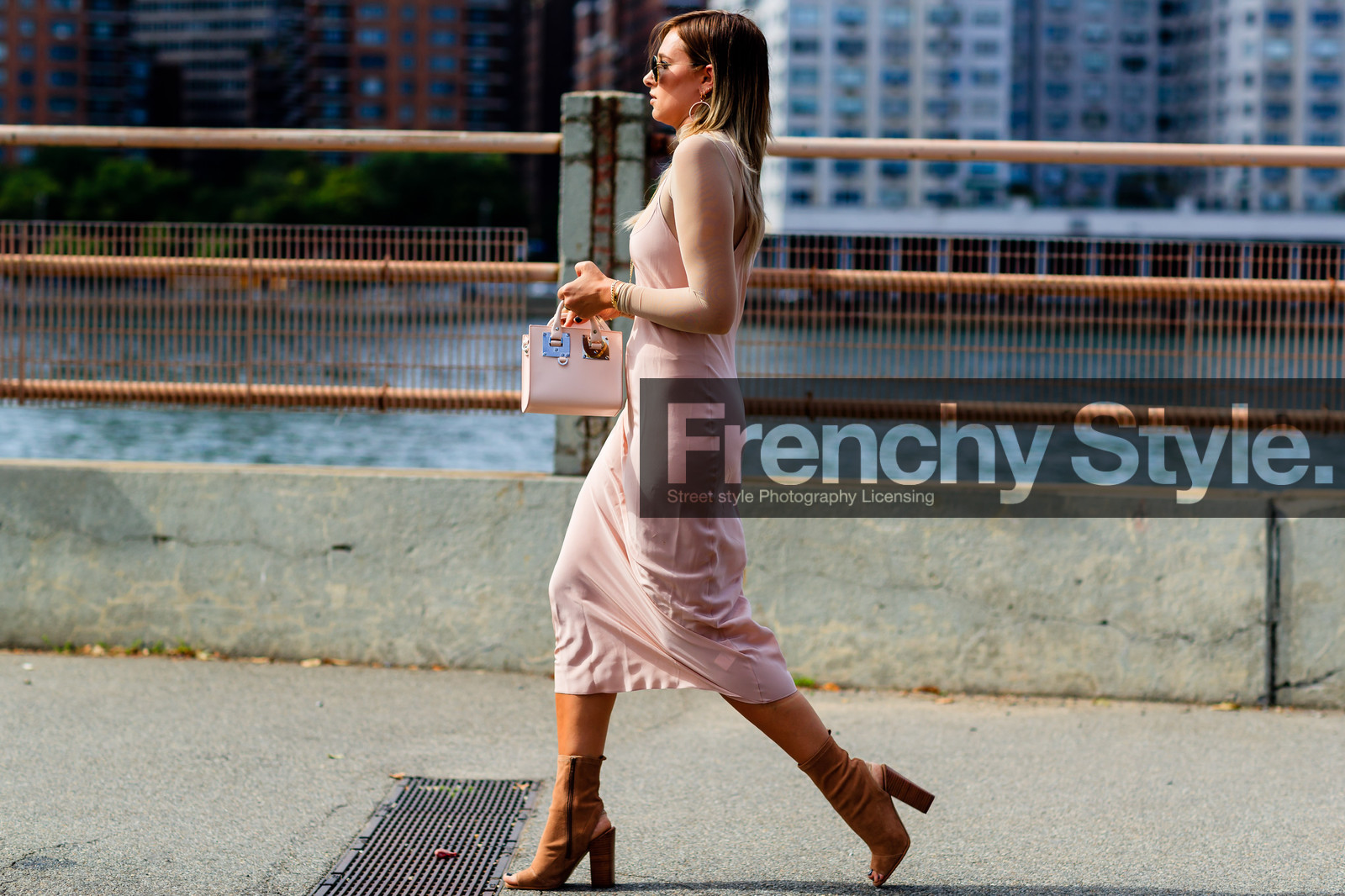 atmosphere details, brown boots, danielle bernstein, detail, fashion week, frenchystyle, FW, high heels, horizontal, jonathan paciullo, leather bag, mini bag, NEW YORK, NYFW, pink bag, pink dress, SPRING SUMMER 2017, SS 17, street style, suede shoes, sunglasses, woman