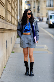 yuyu zhangzou, yuwei zhangzou, grey cardigan, blue cardigan, navy blue cardigan, striped cardigan, strassed cardigan, checked cardigan, striped shorts, navy blue shorts, white shorts, belted shorts, camel leather belt, big sunglasses, square shape glasses, black sunglasses, black leather boots, flat boots, laced boots, big sole boots, high boots, prada boots, denim, denim shorts, fashion week, frenchystyle, FW, jonathan paciullo, street style, PFW, PARIS, vertical, full length