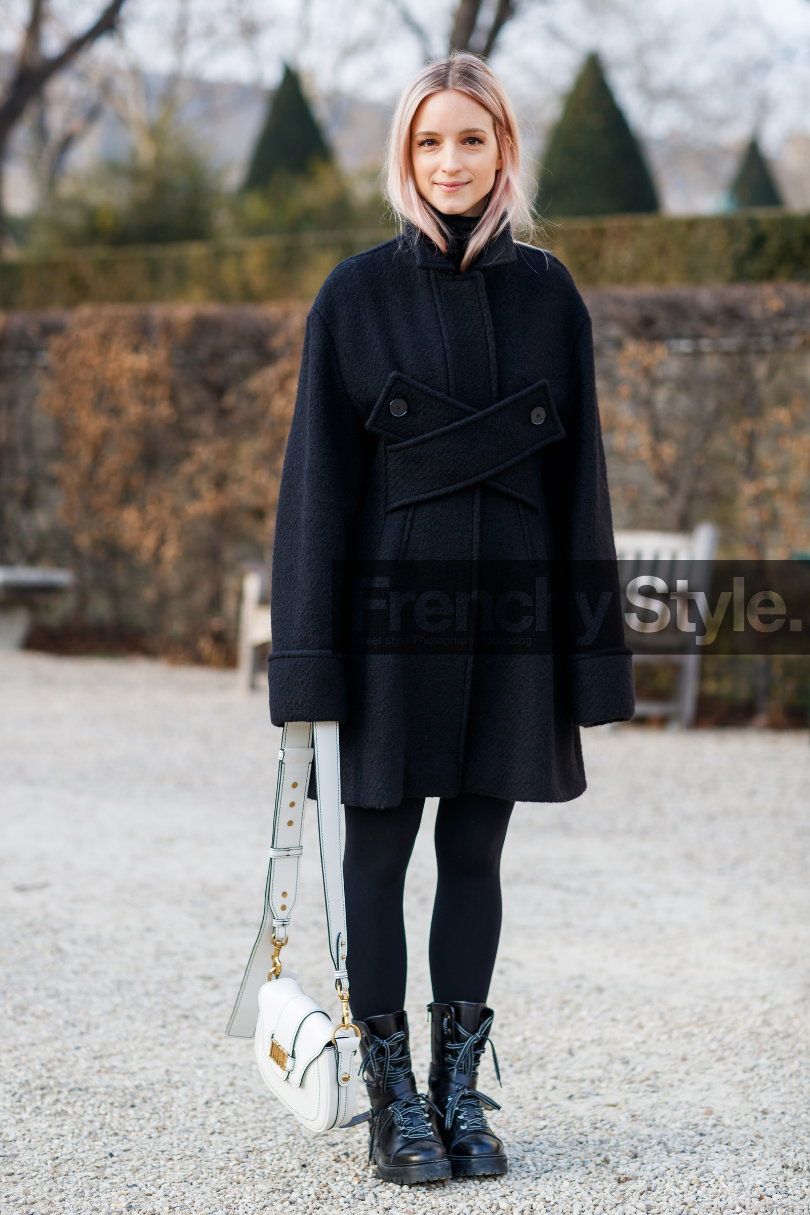black boots, black coat, black shoes, christian dior, dyed hair, leather bag, leather shoes, pink hair, tights, white bag, fashion week, frenchystyle, FW, jonathan paciullo, street style, PFW, PARIS, SPRING SUMMER 2017, SS 17, HAUTE COUTURE, vertical, full length, Charlotte Groeneveld