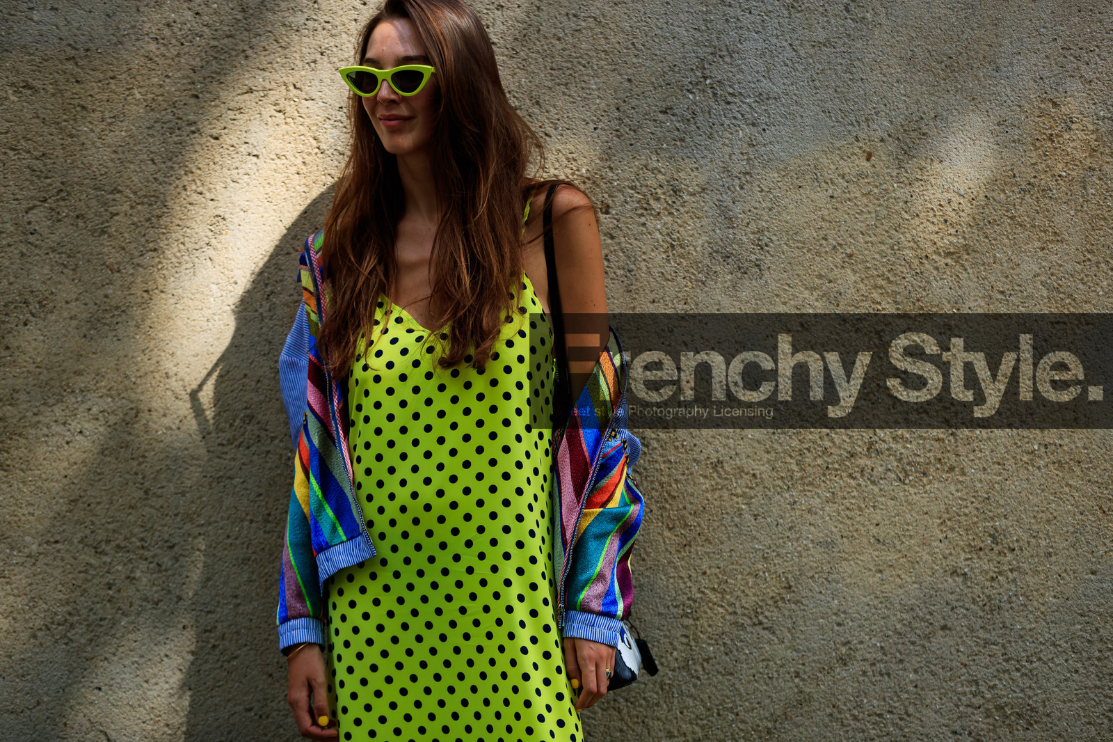 graphic bag, graphic dress, green dress, leather bag, louis vuitton, multicolor jacket, polka dot, printed bag, printed dress, sunglasses, fashion week, frenchystyle, FW, jonathan paciullo, street style, PFW, PARIS, horizontal, atmosphere details, detail, AUTUMN WINTER 2018-2019, FALL WINTER 2018-2019, FW 18-19