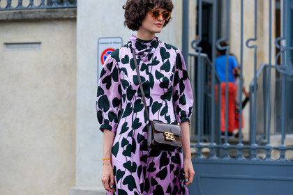 chloe hill, fendi bag, square shape bag, brown bag, polish bag, crossbody bag, long dress, lilac dress, floral printed dress, mid long sleeves dress, high collar dress, fashion week, frenchystyle, FW, jonathan paciullo, street style, MFW, MILAN, SPRING SUMMER 2020, SS 20