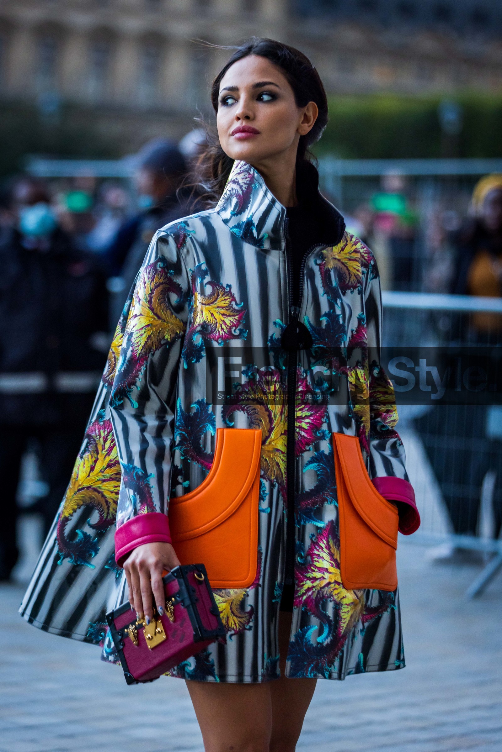 black coat, burgundy clutch, clutch, coat, color, Eiza Gonzalez, floral print, flower, leather clutch, multicolor, printed coat, white and black, yellow coat, fashion week, frenchystyle, FW, jonathan paciullo, street style, PFW, PARIS, SPRING SUMMER 2022, SS 22, vertical, atmosphere details