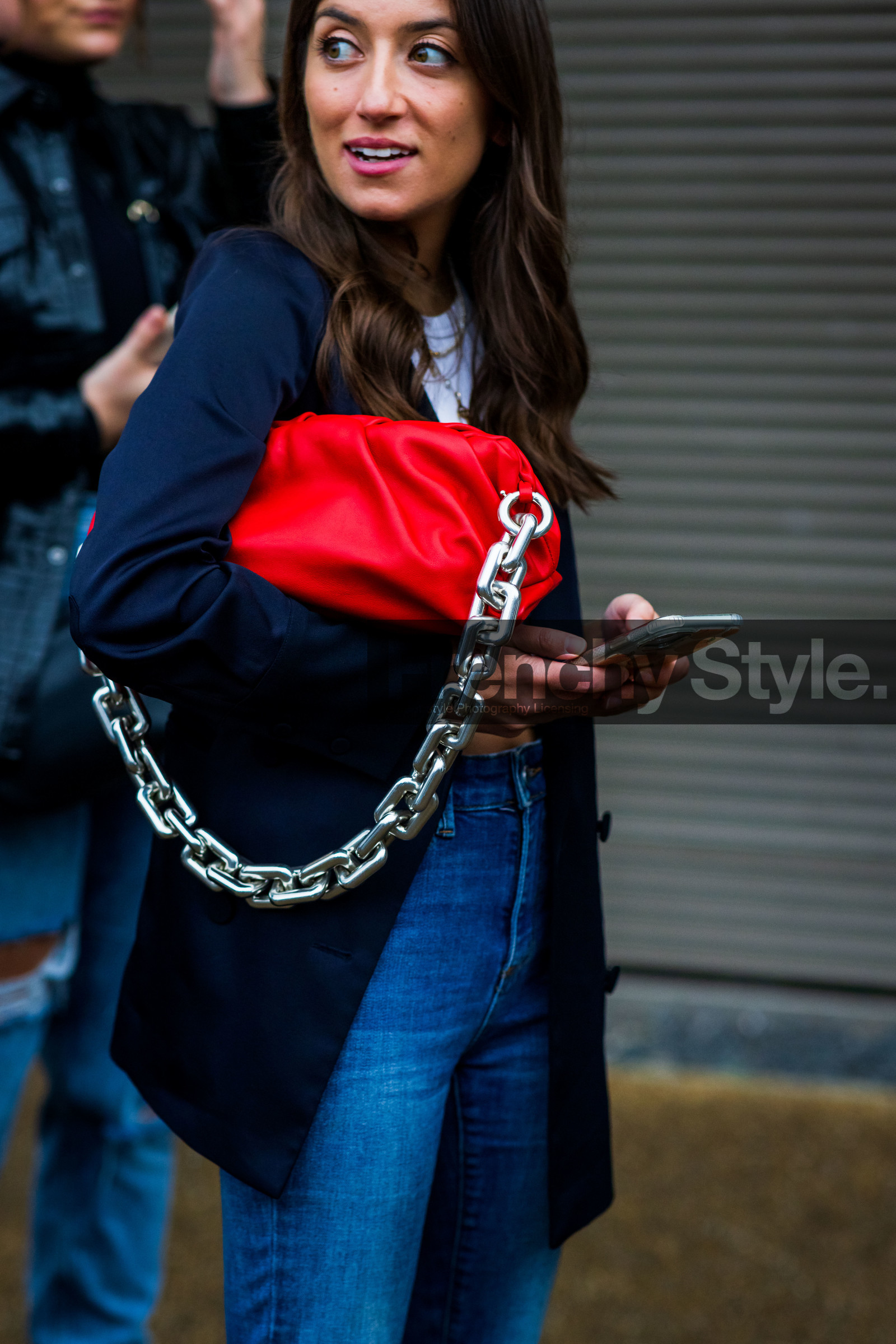 blazer, pouch, handbag, red, chain, black, denim, jeans, fashion week, frenchystyle, FW, jonathan paciullo, street style, SS 22, SPRING SUMMER 2022, LFW, LONDON, vertical, atmosphere details, detail
