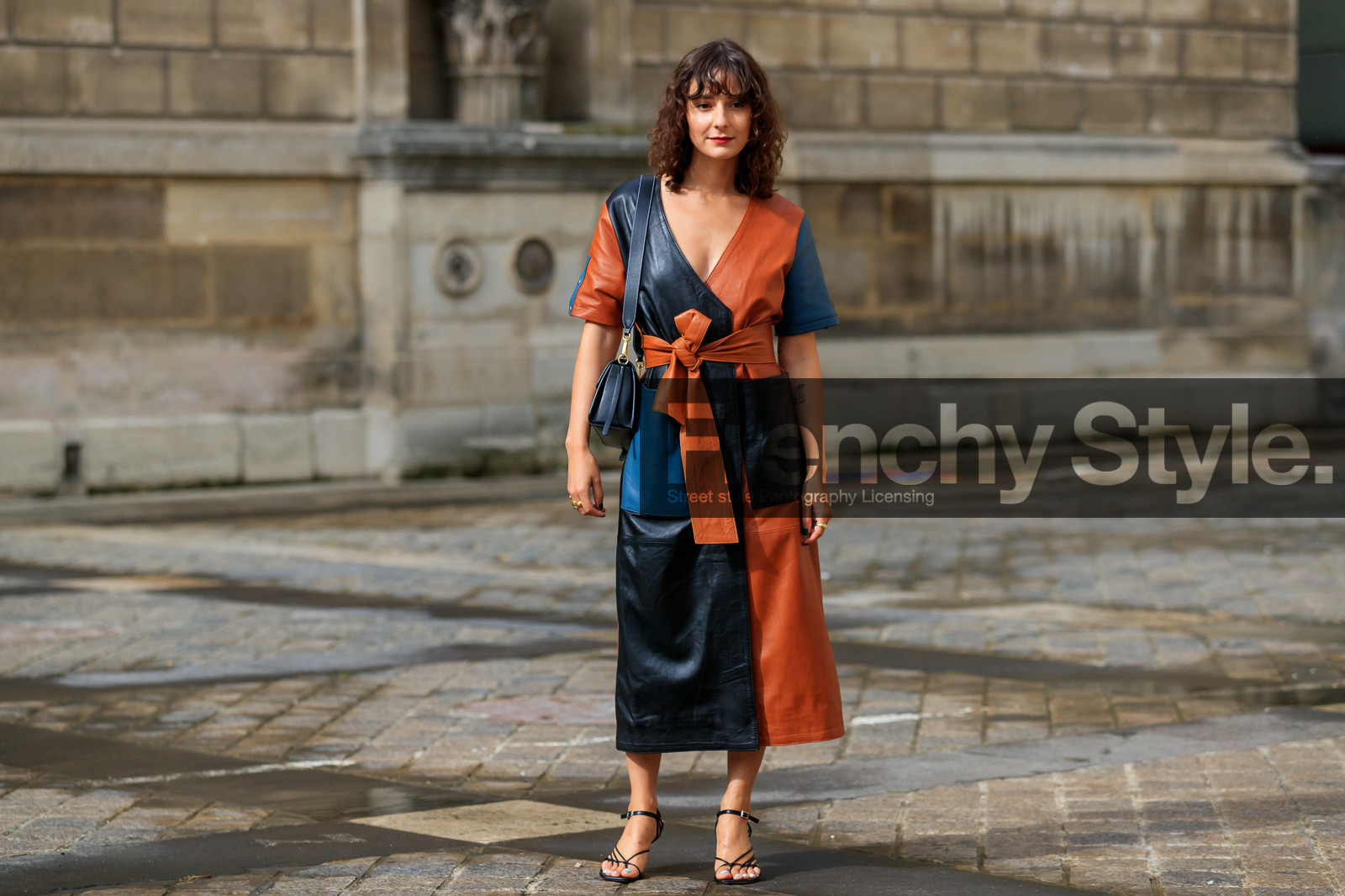 alyssa coscarelli, green leather dress, orange leather dress, blue leather dress, wrap dress, belted dress, black leather sandals, multi straps sandals, fashion week, frenchystyle, FW, jonathan paciullo, street style, PFW, PARIS, SPRING SUMMER 2020, SS 20, horizontal, atmosphere details, full length