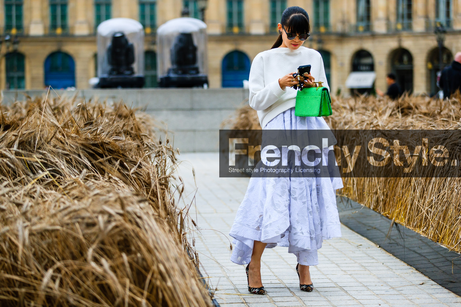 animal print, atmosphere details, AUTUMN WINTER 2016-2017, AW 16-17, FALL WINTER 2016-2017, fashion week, frenchystyle, full length, fun bag, FW, FW 16-17, green bag, HAUTE COUTURE, high heels, horizontal, jonathan paciullo, lace dress, layers, leaf greener, MENSWEAR, PARIS, PFW, sequined bag, shiny bag, street style, sunglasses, white dress, white sweater, zebra