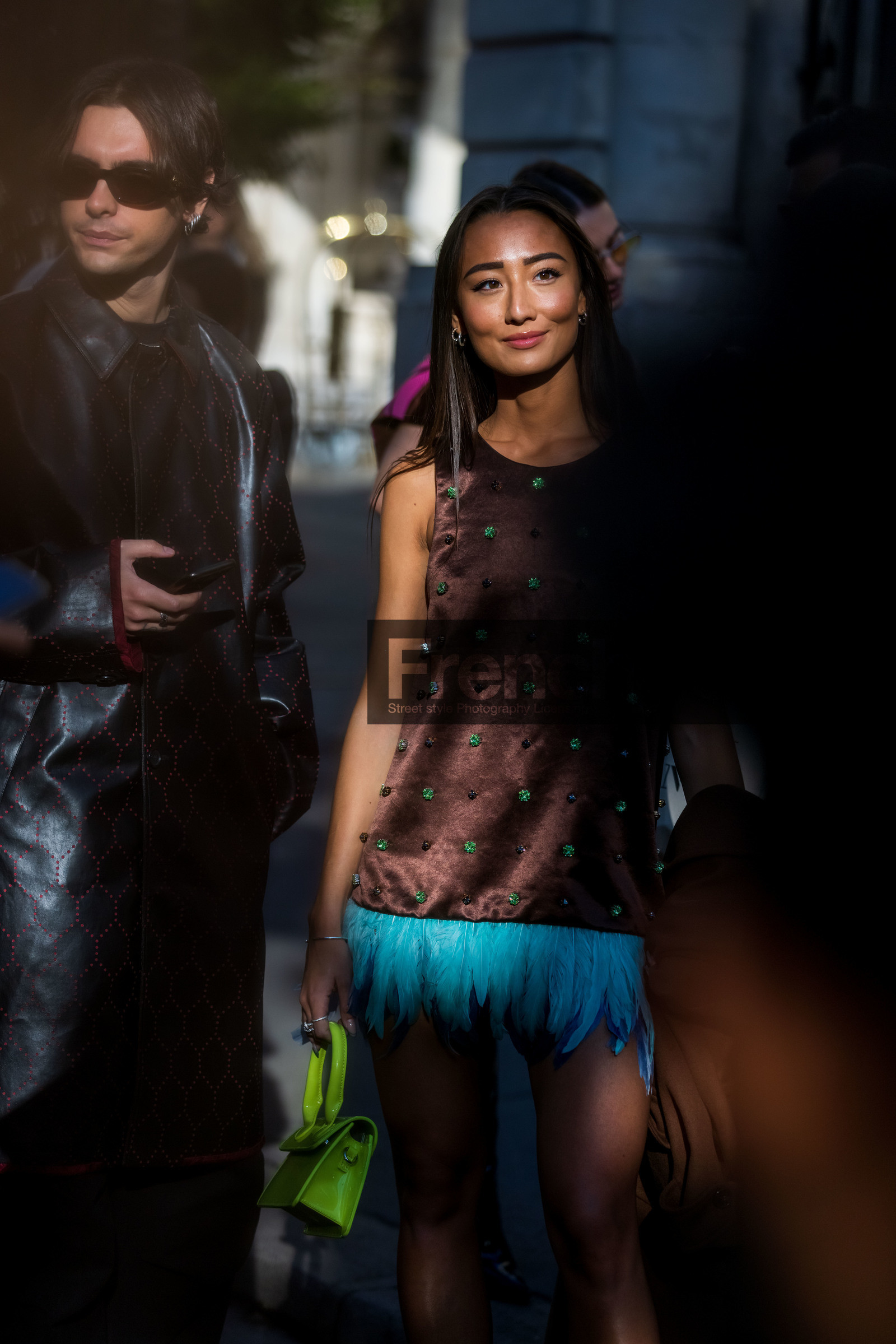 bag, black coat, brown dress, brown sunglasses, coat, color, dress, duo, embroidered dress, feather, fluo green bag, Jonathan Hayden, leather coat, menswear, mini dress, Nephtys Laurent, strass dress, sunglasses, street style, jonathan paciullo, FW, frenchystyle, fashion week, PFW, PARIS, SPRING SUMMER 2022, SS 22, vertical, atmosphere details
