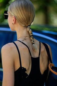 earrings, hairstyle, blond hair, fashion week, frenchystyle, FW, jonathan paciullo, street style, PFW, PARIS, vertical, detail, atmosphere details, model, AUTUMN WINTER 2018-2019, FALL WINTER 2018-2019, FW 18-19