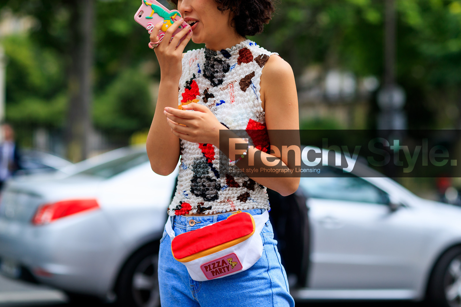 atmosphere details, blue denim, denim pants, detail, fanny pack, fashion week, frenchystyle, FW, graphic top, horizontal, iphone, jeans, jonathan paciullo, leather bag, MENSWEAR, PARIS, PFW, printed top, red bag, SPRING SUMMER 2018, SS 18, street style, trousers, white tank top