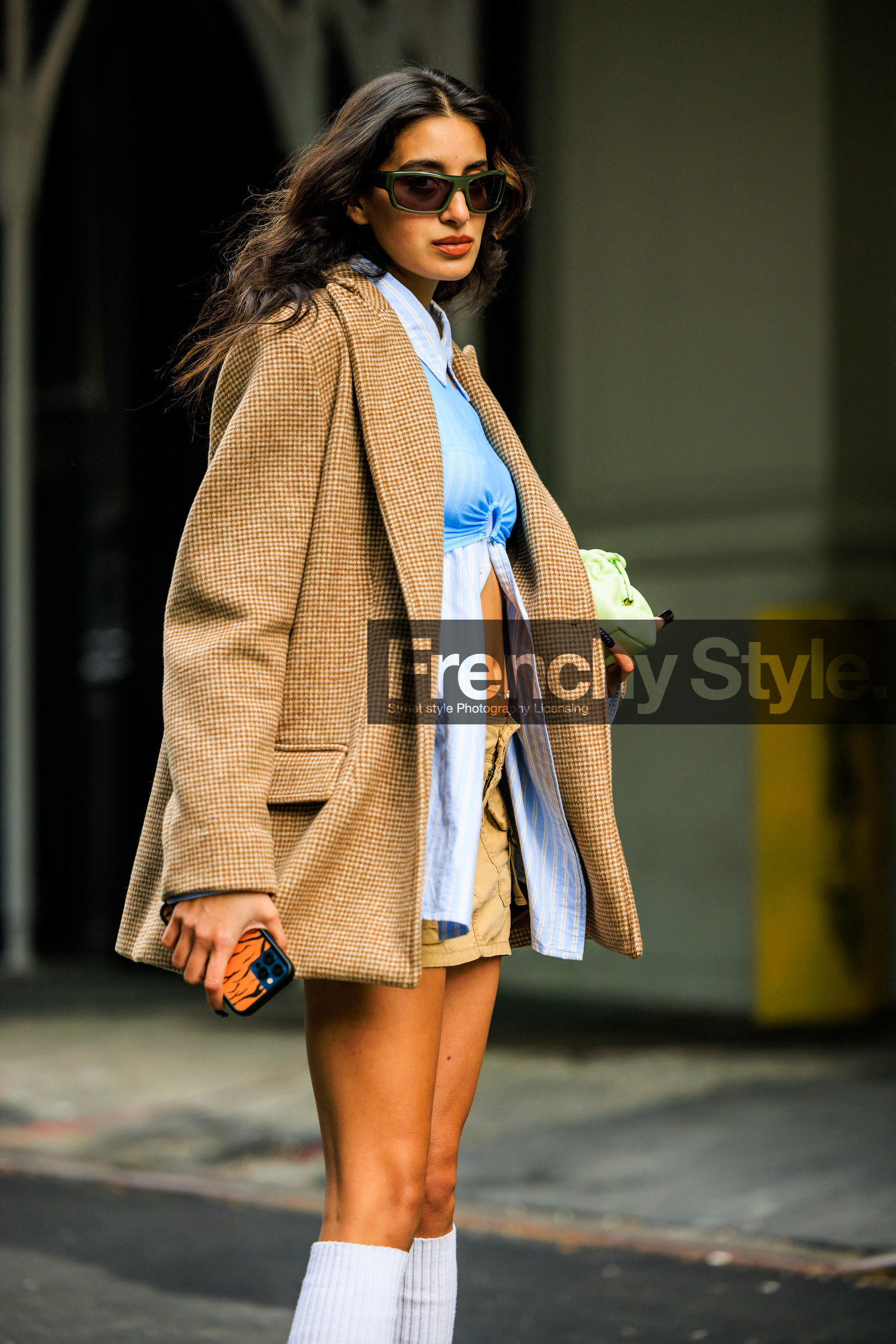 blue cropped top, strip shirt, lady dior mini, beige mini skirt, school girl style, black sunglasses, almond green pouch, plaid blazer, beige blazer, blue nails, tiger iphone case, details, anaa saber, street style, jonathan paciullo, FW, frenchystyle, fashion week, NYFW, NEW YORK, AUTUMN WINTER 2022-2023, FALL WINTER 2022_2023, FW 22-23, vertical, atmosphere details