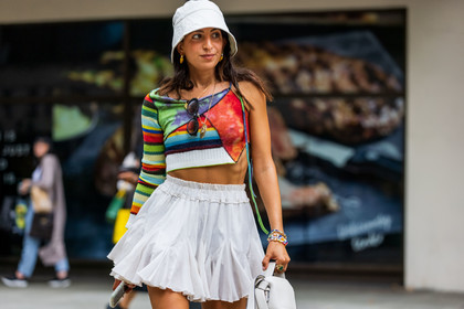 Selma Kaci, ruffles, mini skirt, acne studios, mini bag, knitted top, sunglasses, bucket hat, necklace, earrings, white, colorful, bracelet, fashion week, frenchystyle, FW, jonathan paciullo, street style, SPRING SUMMER 2022, SS 22, LFW, LONDON, horizontal, atmosphere details, detail
