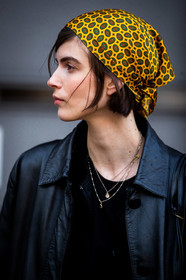 yellow scarf, printed scarf, cachemere printed scarf, hair scarf, hair details, green scarf, black leather jacket, close up detail, street style, jonathan paciullo, FW, frenchystyle, fashion week, MFW, MILAN, SPRING SUMMER 2021, SS 21, vertical, detail, model