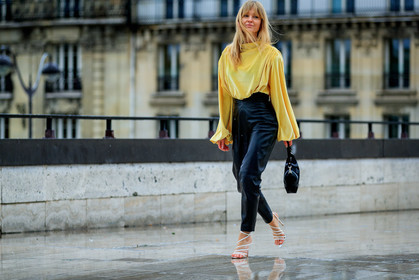 jeanette madsen, prada bag, light yellow blouse, velvet blouse, drape blouse, long sleeves blouse, black leather bag, black leather pants, hand bag, white leather sandals, multi straps sandals, high heels sandals, high waist pants, fashion week, frenchystyle, FW, jonathan paciullo, street style, PFW, PARIS, horizontal, atmosphere details, full length