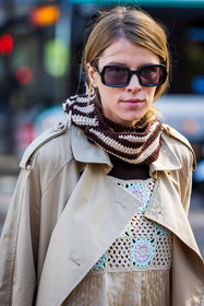 beige dress, beige scarf, beige trenchcoat, black sunglasses, brown scarf, crochet, crochet scarf, dress, Monica de la Villardière, scarf, sunglasses, trenchcoat, fashion week, frenchystyle, FW, jonathan paciullo, street style, PFW, PARIS, SPRING SUMMER 2022, SS 22, vertical, atmosphere details