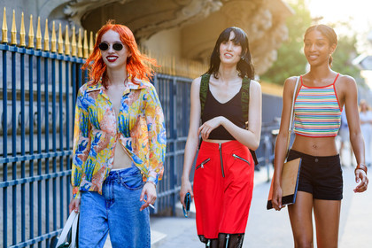 black top, blue denim, denim pants, dyed hair, graphic shirt, jeans, kenzo, printed shirt, ray ban, red head, red pants, streetwear, sunglasses, sweatpants, trousers, yellow shirt, zip, fashion week, frenchystyle, FW, jonathan paciullo, street style, PFW, PARIS, atmosphere details, horizontal, detail, model, AUTUMN WINTER 2018-2019, FALL WINTER 2018-2019, FW 18-19