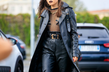 karina nigay, black leather bag, black leather belt, black leather jacket, black leather coat, black leather pants, black total look, sheer top, close up detail, big chain necklace, leather total look, black lipstick, make up details, make up, fashion week, frenchystyle, FW, jonathan paciullo, street style, MFW, MILAN, SPRING SUMMER 2020, SS 20