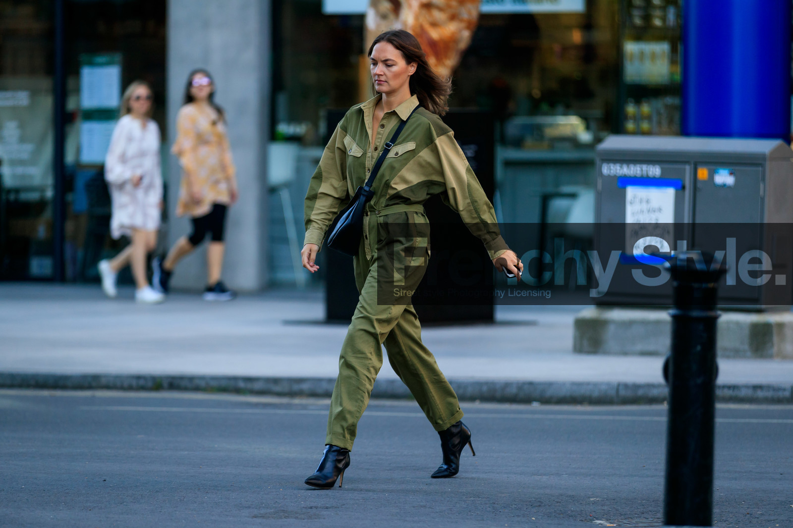 military jumpsuit, crossbody bag, black leather bag, black leather boots, fashion week, frenchystyle, FW, jonathan paciullo, street style, atmosphere details, horizontal, full length