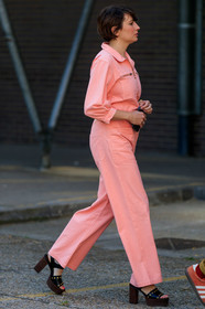 pink jumpsuit, high heels sandals, black polish sandals, wooden heels sandals, studs sandals, fashion week, frenchystyle, FW, jonathan paciullo, street style, vertical, full length