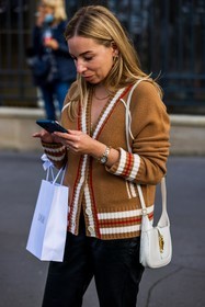 bag, black pants, brown cardigan, camel cardigan, cardigan, gold watch, gucci bag, leather bag, leather pants, smartphone, stripes, watch, white bag, street style, jonathan paciullo, FW, frenchystyle, fashion week, PFW, PARIS, SPRING SUMMER 2022, SS 22, vertical, atmosphere details