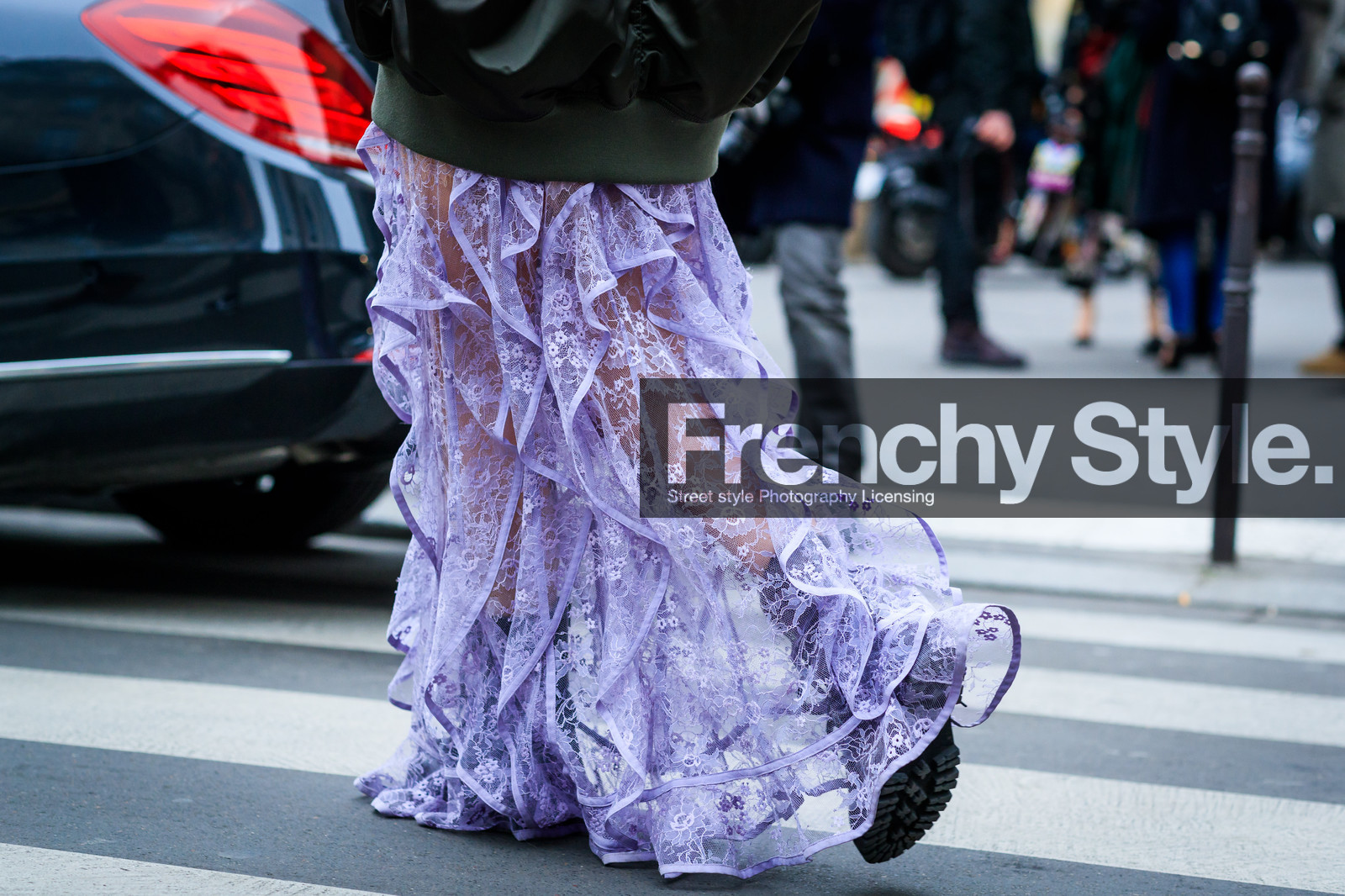 black boots, bomber jacket, green jacket, purple dress, see through, sheer dress, silk dress, fashion week, frenchystyle, FW, jonathan paciullo, street style, PFW, PARIS, SPRING SUMMER 2017, SS 17, HAUTE COUTURE, atmosphere details, detail, horizontal, Charlotte Groeneveld