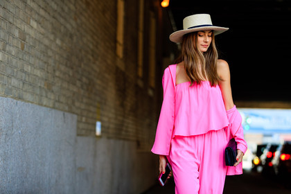 atmosphere details, black, black bag, detail, fashion week, frenchystyle, FW, horizontal, jonathan paciullo, leather clutch, NEW YORK, NYFW, pink, pink cardigan, pink pants, pink top, SPRING SUMMER 2017, SS 17, straw hat, street style, tone on tone, total look pink, trousers, woman