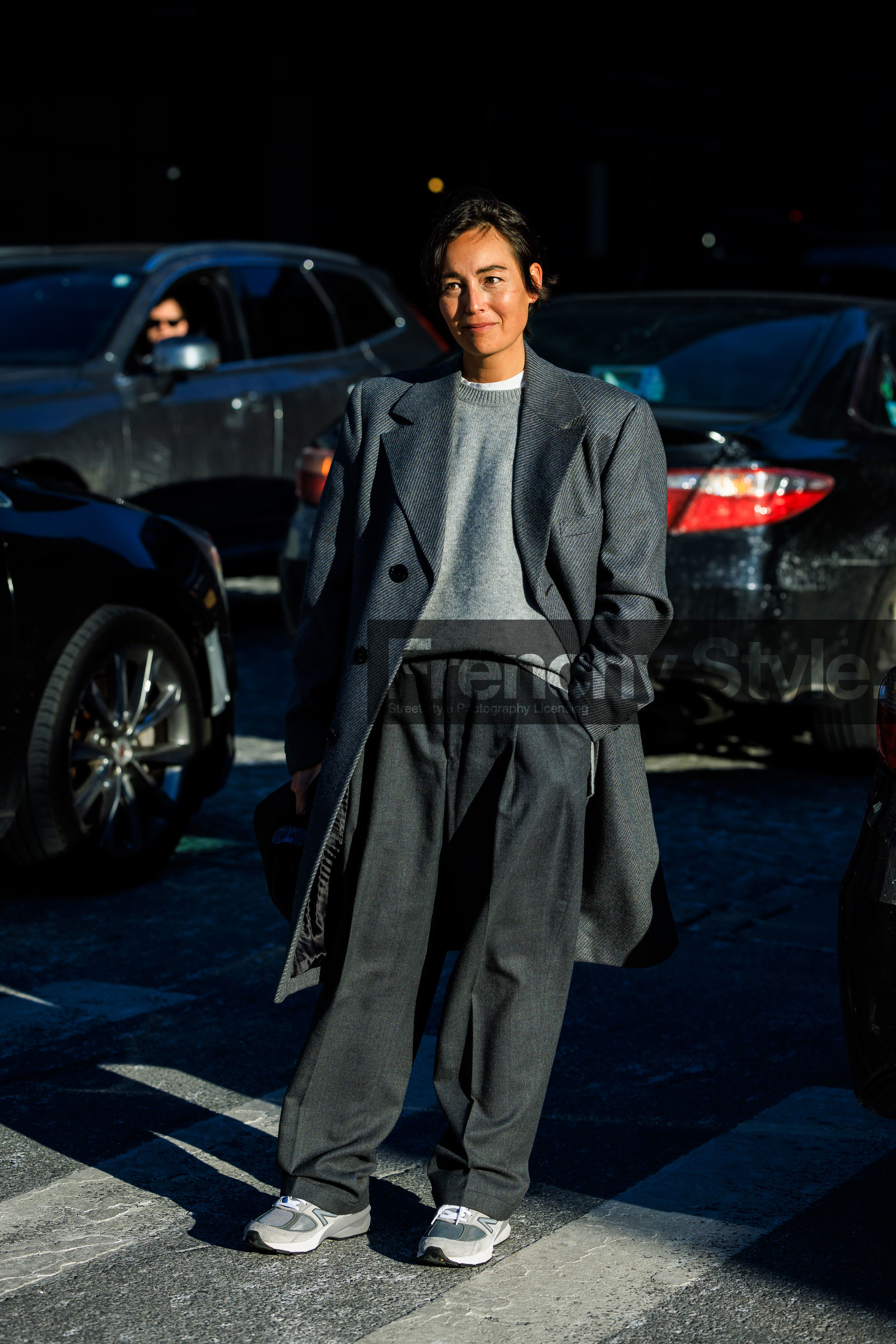 full grey look, tomboy look, grey jumper, dandy style, baggy pants, kaki oversized coat, grey coat, buttoned coat, new balance sneakers, grey sneakers, minimal look, jessica wang, rachael wang, street style, jonathan paciullo, FW, frenchystyle, fashion week, NYFW, NEW YORK, AUTUMN WINTER 2022-2023, FALL WINTER 2022_2023, FW 22-23, vertical, full length